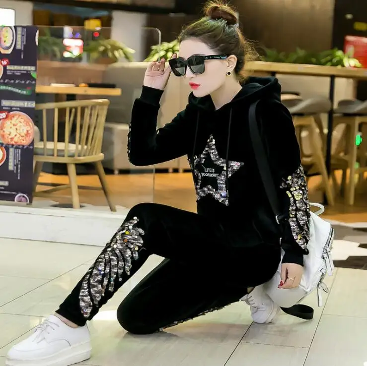 Autumn Winter Women's Gold Velvet Tracksuits Vintage Embroidery Hoodies Sweatershirts and Pants 2 Pieces Set Women - Цвет: Pattern 2