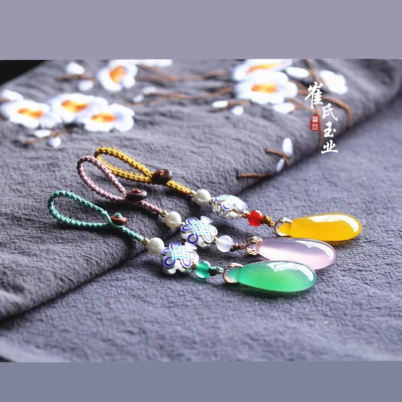 

Cui Jade Industry Natural Agate Chalcedony Water Droplet Hand-woven Pendant Keychain