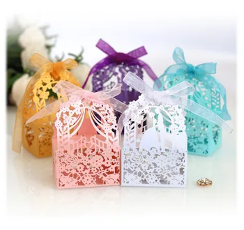 

50pcs Elegant Decoration Paper Gift Box Flower Laser Cut Wedding Candy Box Bride and Groom Wedding Favor Boxes for Chocolates