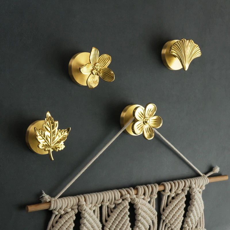 Animal Shape Solid Brass Hanging Coat Rack Clothes Display Racks Key hook Storage Hangers Wall Decorative Flower 2