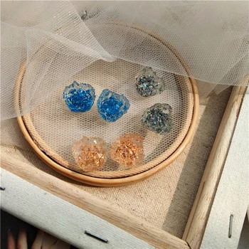 

Stereoscopic Zinc Alloy Earrings for Women Fashion Ear Jewelry Imitated Crystal Temperament Stud Earrings Irregular Ear Studs