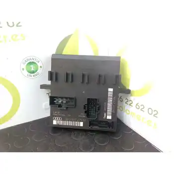 

00002115C3 Switchboard Audi A4 Saloon (8e) 2.0 Tdi (dpf) (125kw)