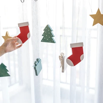 

5Pcs Nordic Wooden Christmas Small Pendant Tree Decorations Creative Diy Door Window Props Scene Layout Christmas Ornaments