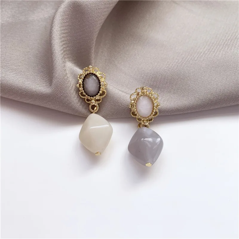 13580787869_934565869