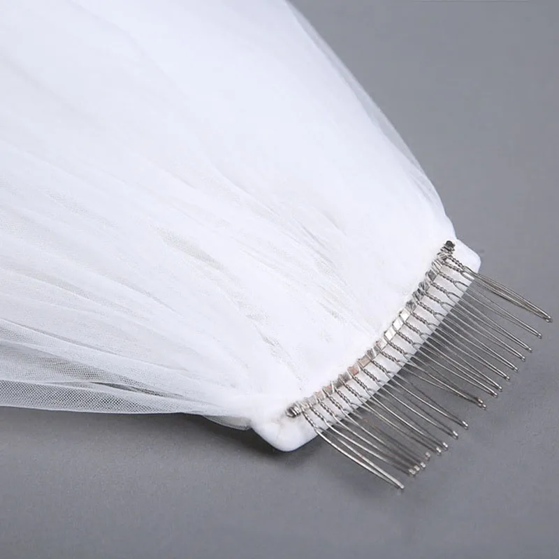 One Layers Ivory Wedding Veil Long Lace E d g e Bridal Veils with Comb Elegant Cathedral Wedding