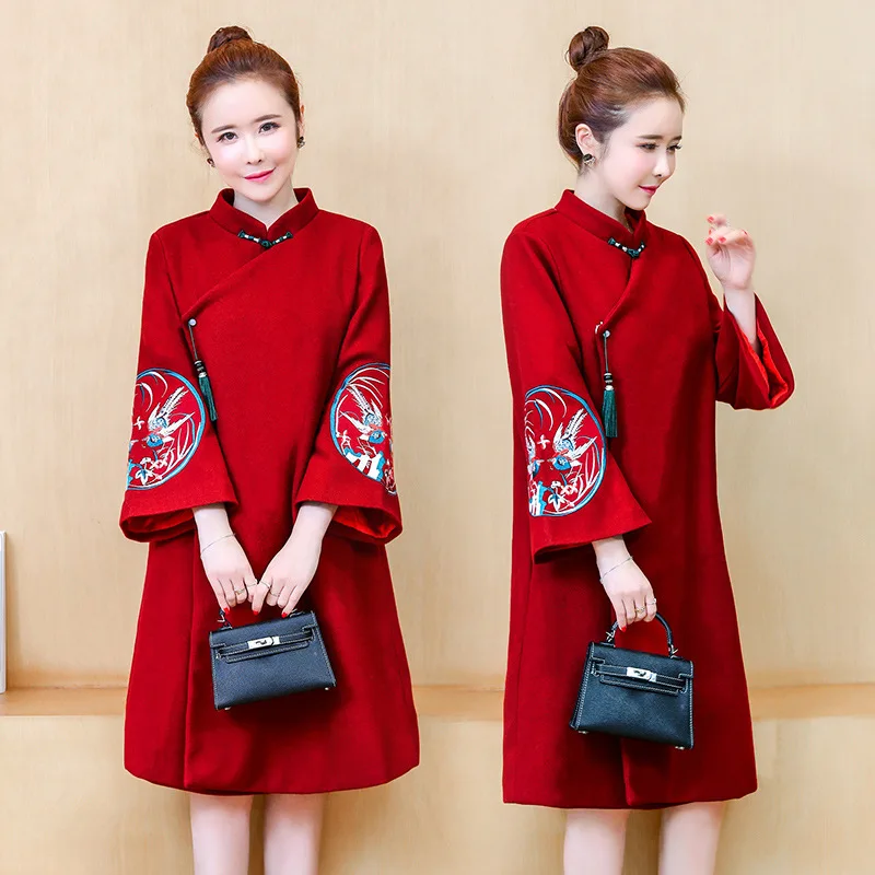 

2019 Autumn And Winter New Style Embroidered Chinese-style Large Size Dress Improved Cheongsam Overcoat Mid-length plus Cotton W