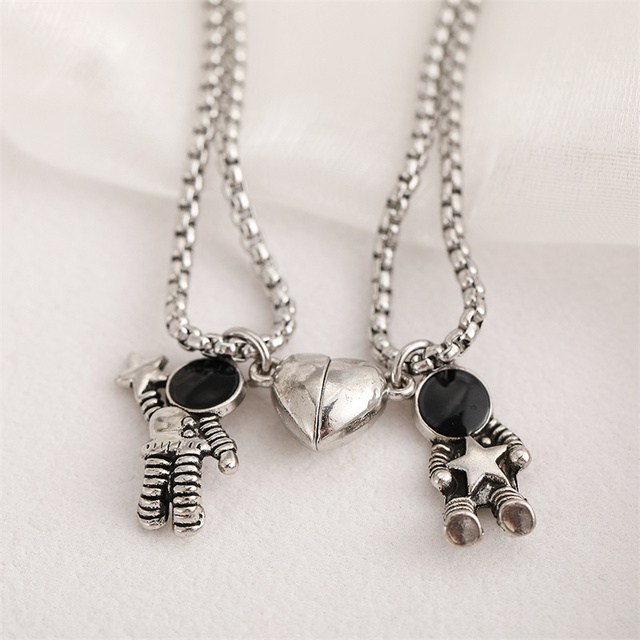 Couple Hold hands Necklace Magnet Matching Lover Heart Magnetic Necklace Unisex Friendship Tanabata Valentine Day