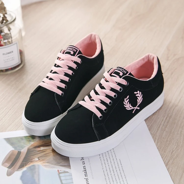 sports shoes student discount