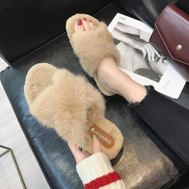 

2019 Autumn And Winter Cross Plush Slipper Warm Slipper Women's Outer Wear Versatile Sandals Flat Plush Slipper