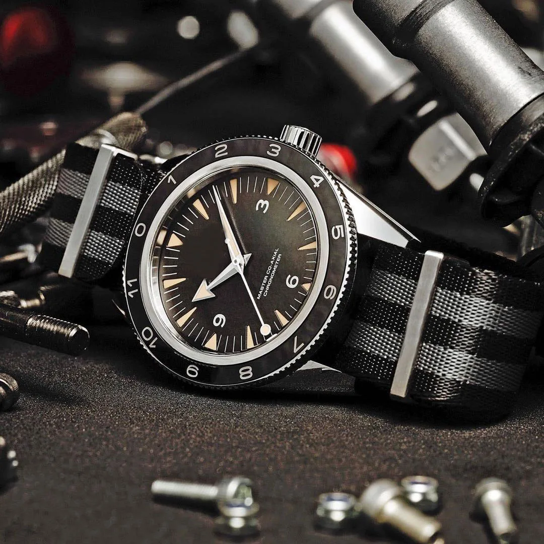 

Famous Brand Men Automatic Mechanical Black Canvas Stainless Steel James Bond 007 Sapphire Glass Back Sport Silver Watch AAA+