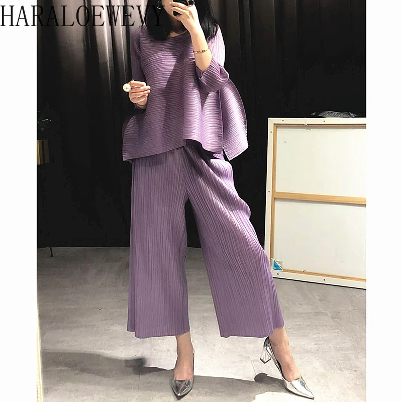 

Azterumi Spring Summer Women Casual Loose Pleated Two Pieces Sets Women's Round Neck Tops and Wide Leg Pants Suit Miyak pleats