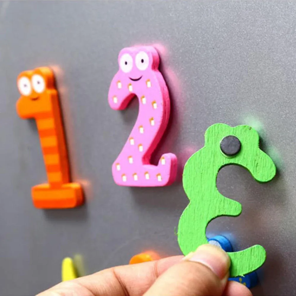 Стикер детские игрушки 10 шт. буквы дети деревянные магниты на холодильник алфавит Детский образовательный стикер кухня carreau de ciment 19AUG21