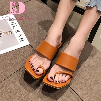 

Dora Tasia 2020 New Hot Sale Woman Mules Sandals Square Toe Square Heels Pumps Summer Casual Woman Shoes