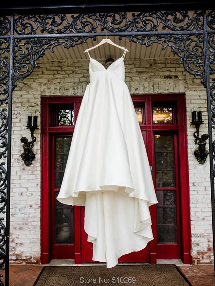 A line V Neck Spaghetti Straps Low Back Lustrous Satin Plunging V Neck Bridal Gown Vestido De Noiva Wedding Dress