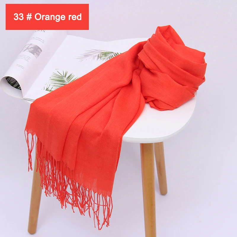 Женские однотонные хлопковые шарфы с кисточками, женский зимний тонкий весенний шарф, летняя роскошная женская шаль, теплый шарф для женщин - Цвет: 33 Orange red