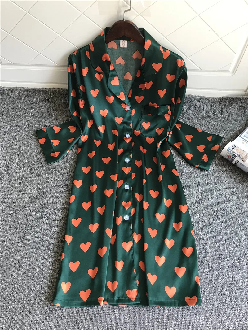 Корейская атласная ночная рубашка с сердечками, Женская Весенняя Новая Милая Ночная рубашка с длинными рукавами, модная ночная рубашка, женская одежда для сна