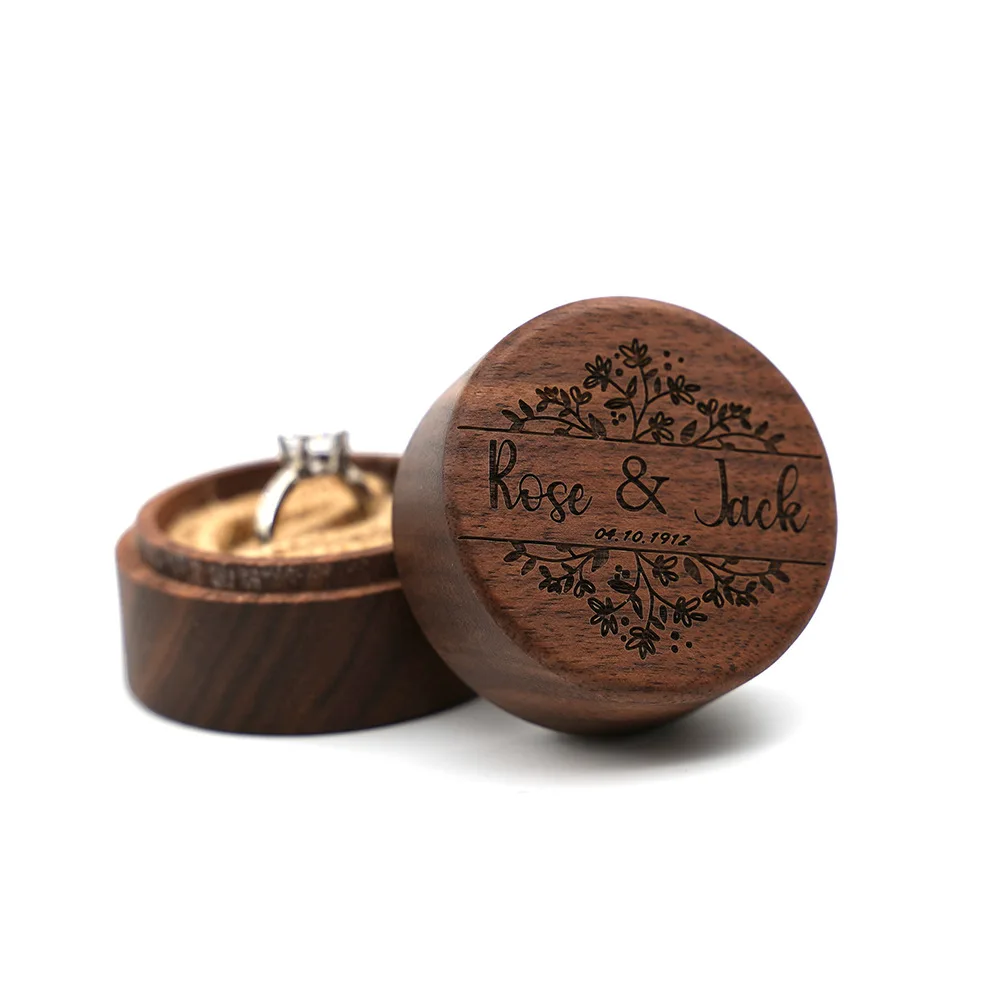 

YIXIYOYI Wood Engagement Ring Box Rustic Customize Wedding Ring Box Engraved Name Round Wooden Boxes Small Cute Jewelry Case