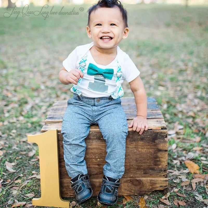 One Sign Photo Prop for First Birthday Photo Shoot for Babies - Wooden  Number Sign Photographer, Number