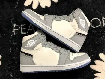 

2020 new brand authentic OG grey and white 1:1 men's high top basketball shoes shoes outdoor high quality free delivery