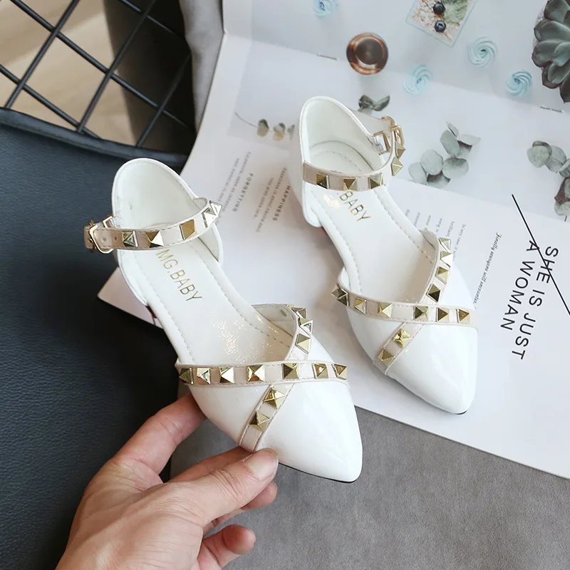 All Sizes 21-36 Girls Shoes New 2020Spring Children Shoes Girl Rivets Princess Flat Shoes T-tied Style Girls Summer Sandals Sandal for girl Children's Shoes