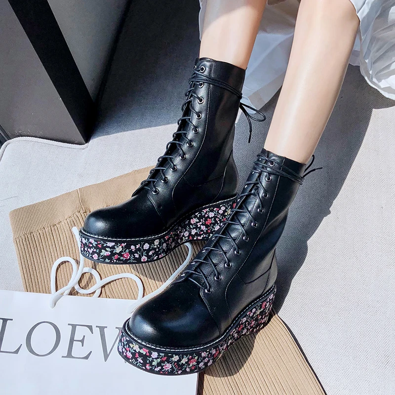

Luxury Black Genuine Leather Boots Women Elegant Flower Platform Botines Mujer Autumn Brand Design Wedge Shoes Woman Ankle Boots