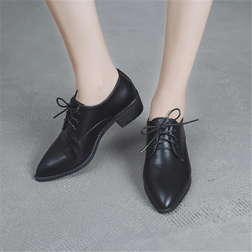 

European shoe female spring autumn 2018 new style takes on brit small shoes thick and single shoe pointed social shoes