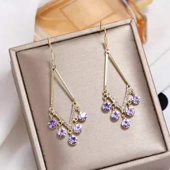 

2020 New Korean temperament fresh shiny crystal senior earrings fashion joker Long hollow geometric fine Women Drop earrings