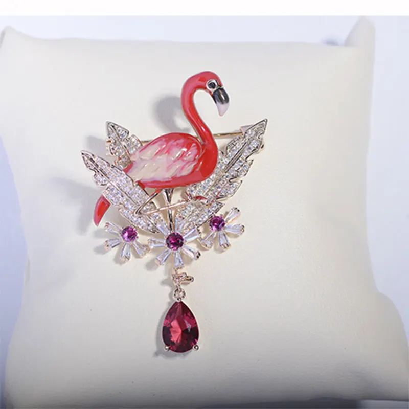 New Arrival Flamingo Pin Metal Lapel Brooch Creative Animal Shape Badge Women Clothing Jacket Supplies Accessories