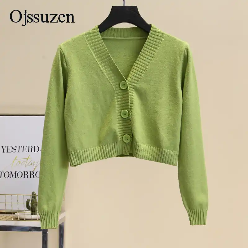 big button short cardigan