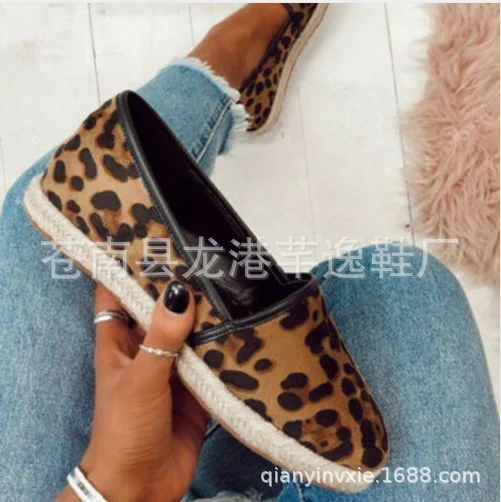 

Leopard Shallow Women's Flat Vulcanize Shoes Fashion Retro Chunky Sneakers Elegant Slip-On Spring Autumm Shoes Cotton Fabric
