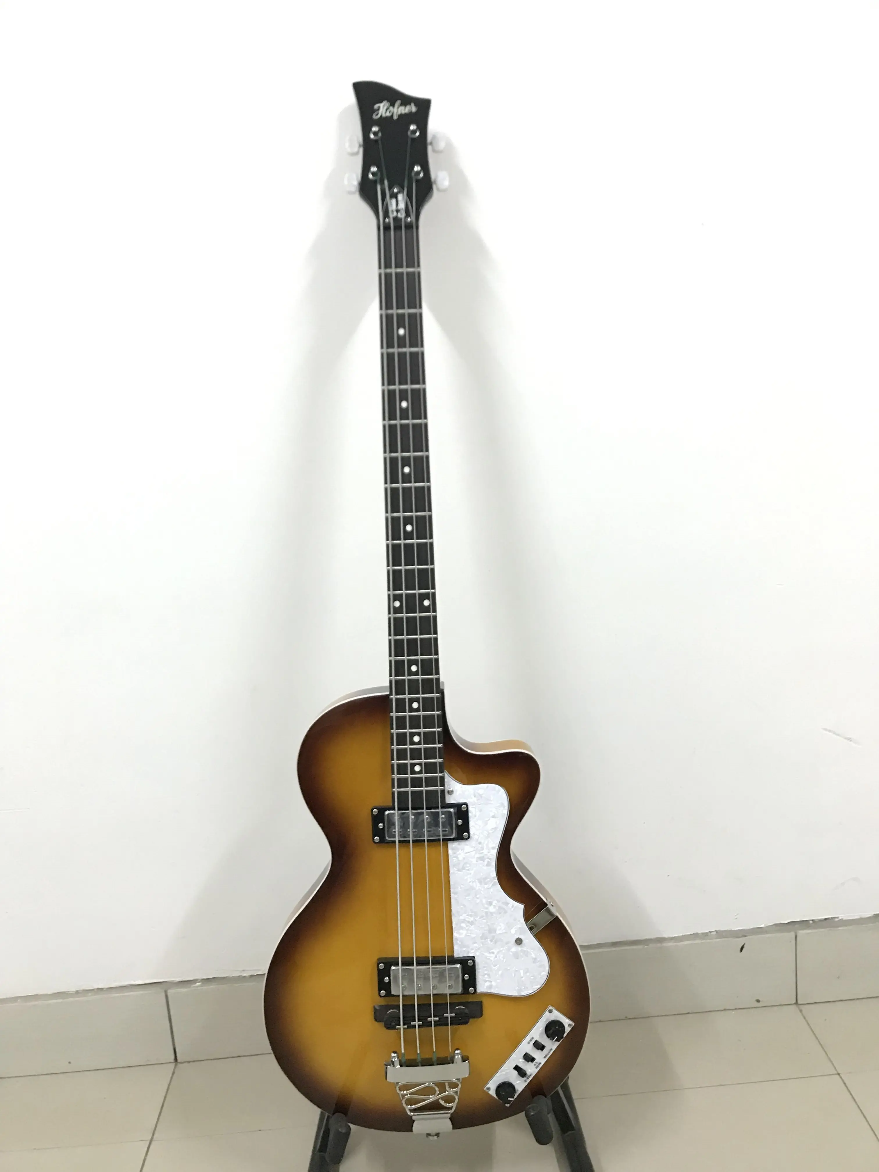 Hofner Club Bass Hi-CB серия полностью полый корпус 2 штапельные звукосниматели Винтажный стиль Тюнеры 4 струны для бас-гитары бас