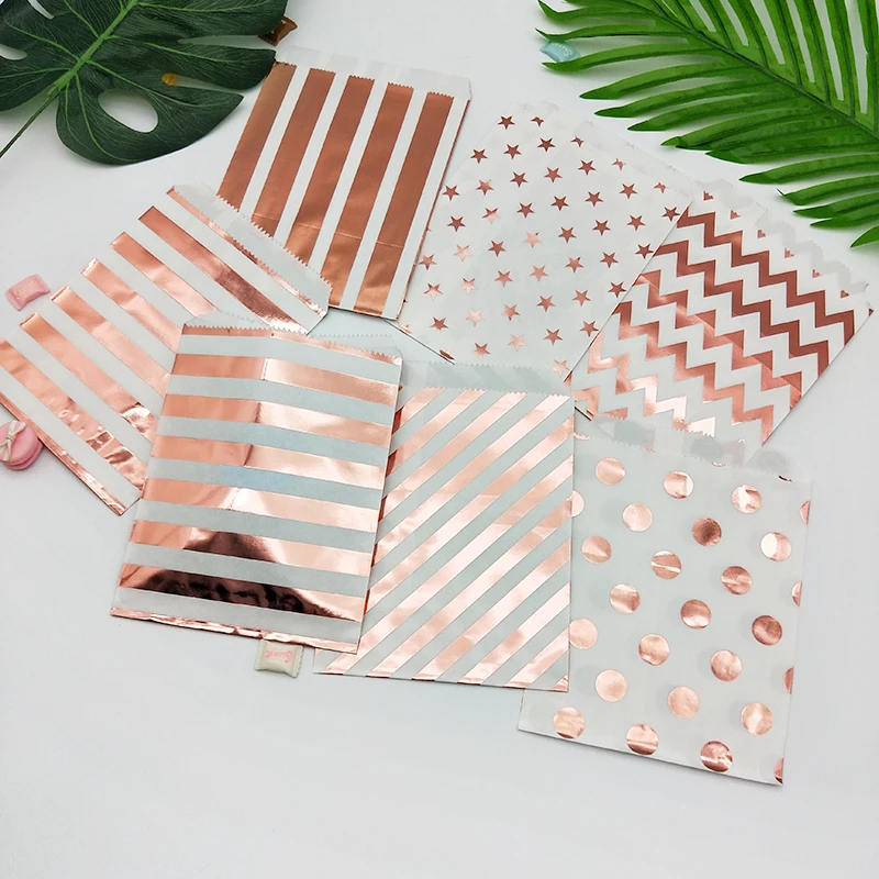

25pcs Gold Foil Star Paper Bags Wedding Favor Candy Bag Birthday Anniversary Giftwrapping Golden Stripe Gifts Packing Bag