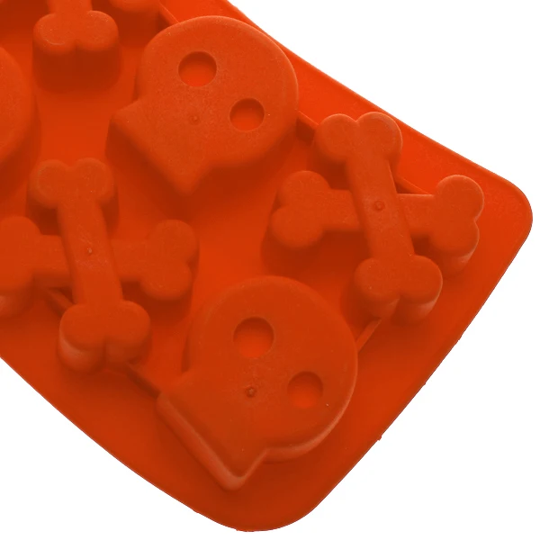 Skull Crossbone Ice Cube Mold Maker Tray - Red