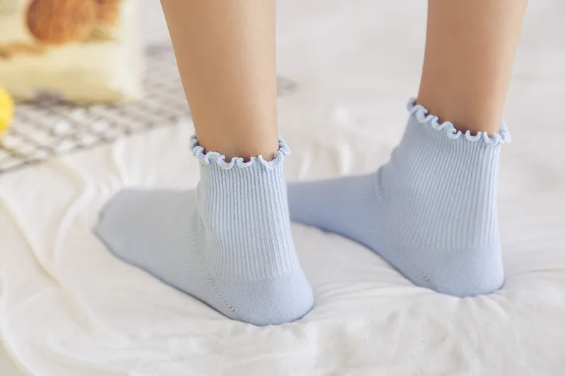 Autumn And Winter New Products Japanese-style Frilled Cotton Bunching Socks Women's Solid Color Short Socks Women's