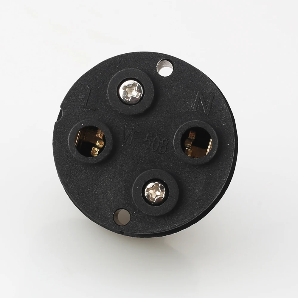 Plugues e conectores