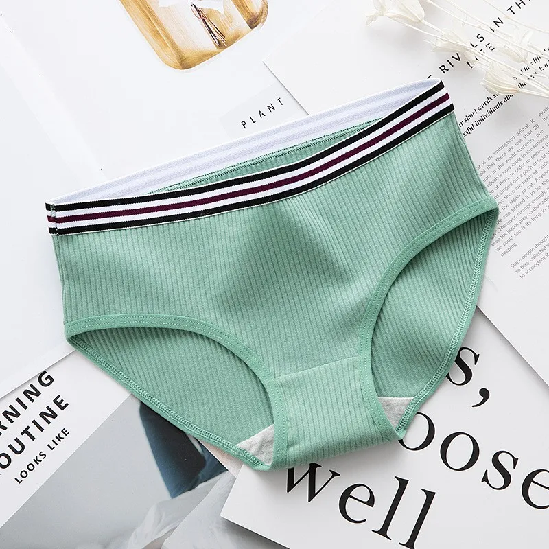 

Women's Threaded Cotton Mid-Waist Breathable Solid Color Green Panties Women's Striped Briefs