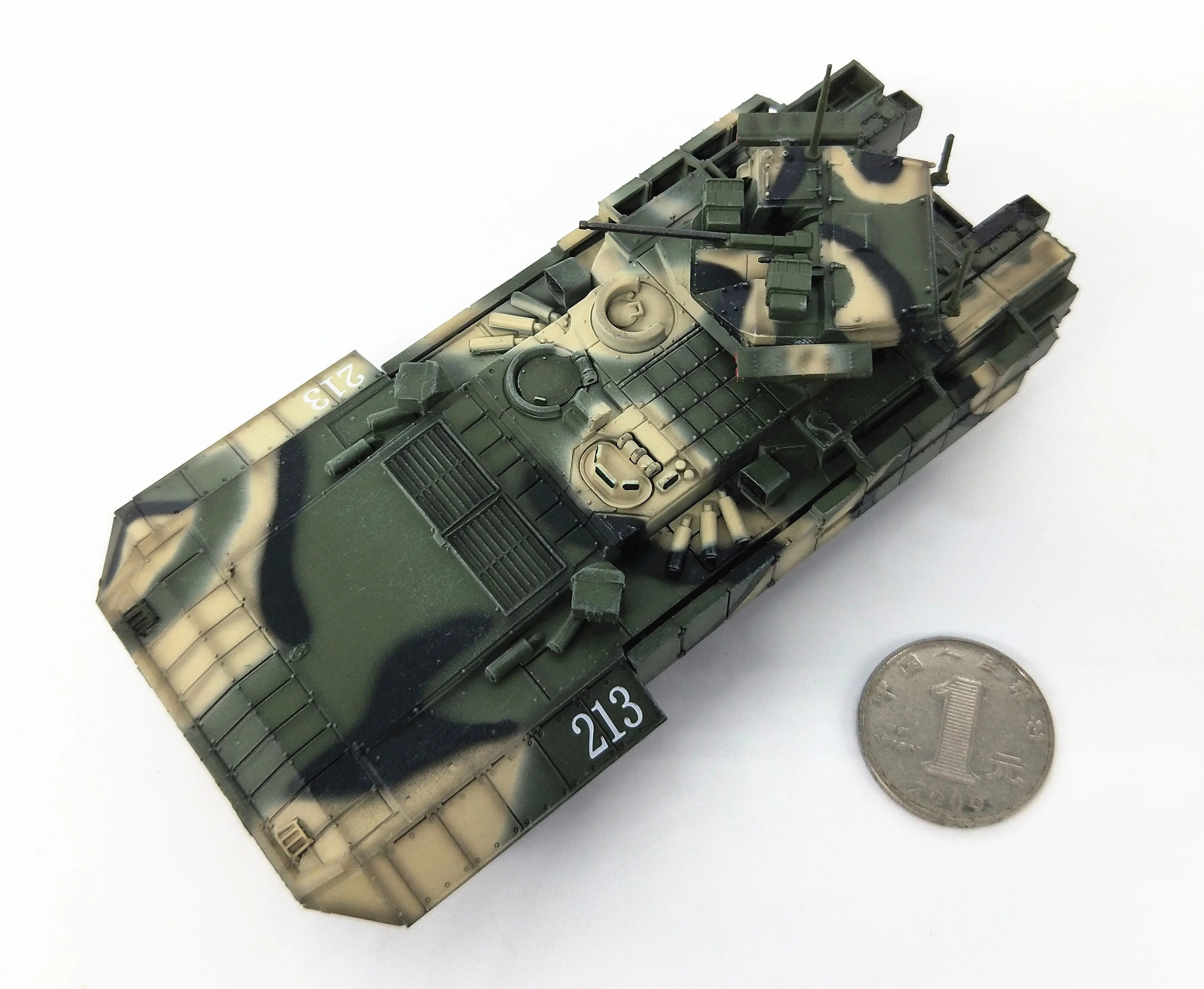 1: 72 русские T-15 фигурки солдат модель танка сплав шасси Коллекционная модель