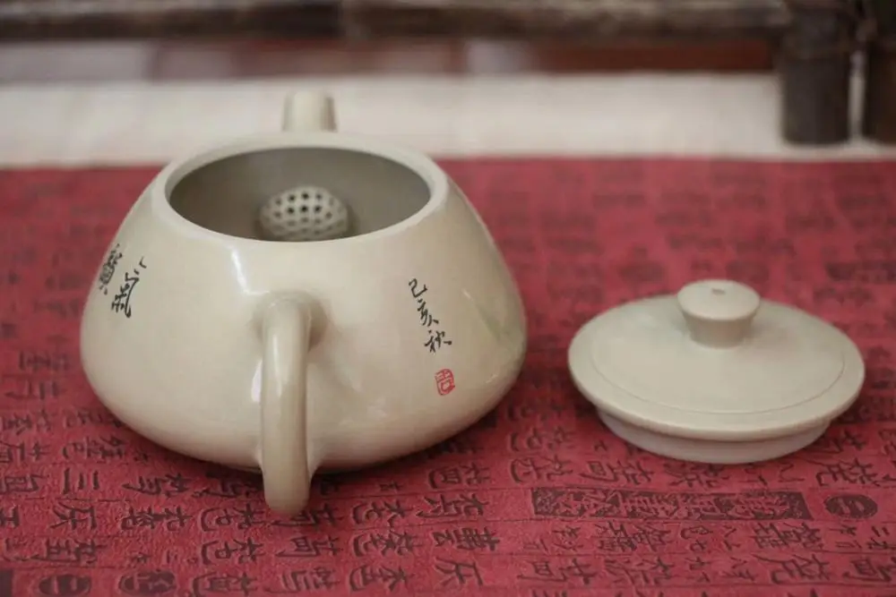 Jian shui ceramic tea pot for puer and black tea Shi Piao Hu из белой глины White Clay teapot number 1