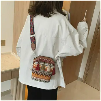 

2020 Women Vintage Straw Bag Satchel Handwoven Crossbody Messenger Beach Shoulder bag