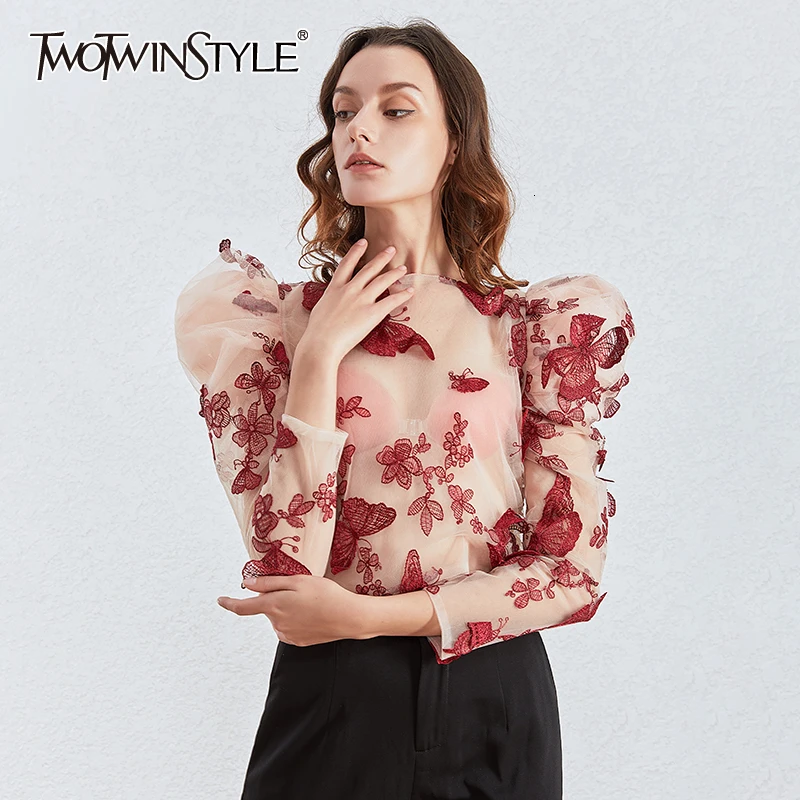 TWOTWINSTYLE Вышивка Бабочка сетчатые рубашки для женщин О-образный вырез с пышными рукавами Топ перспективная блузка женская модная одежда