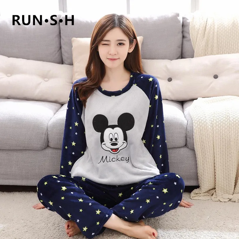 Пижамы микки. Пижама для мальчика синяя. Пижама с микки маусом. Микимаус пижама микки маус. Пижама микки маус вайлдберриз.