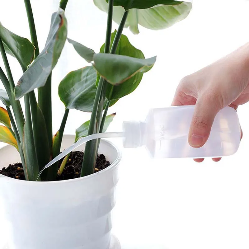 Plant Flower Succulent Watering Bottle Plastic Bend Mouth Watering Cans Squeeze Bottle