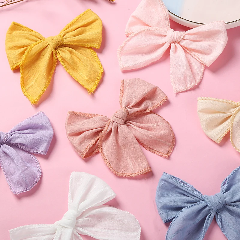 32pc/lot New 4.4inch Curled Edge Embroidery Hair Bow with Clips or Headbands,Kids Cotton Solid Bows Hairpins,Girls Headwear streetwear woman summer flower bud waist white denim shorts 2023 new loose contrast color curled pants a line hot pants female