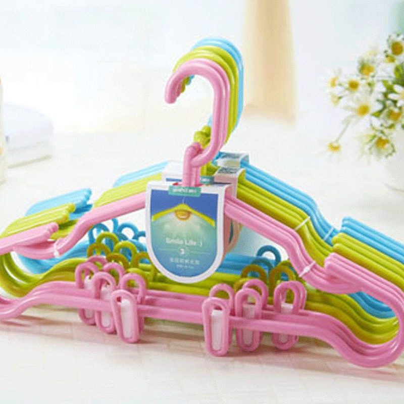 Manufacturers Direct Selling Anti-slip Windproof Plastic Clothes Hanger Multi-functional Pant Rack Stall Drying Rack Clothing St