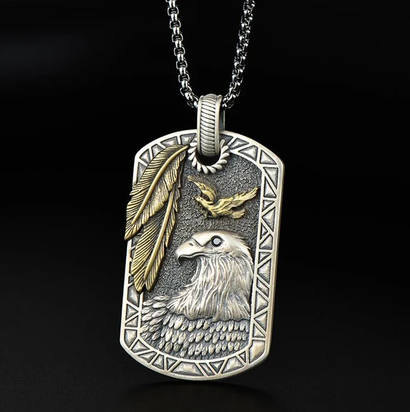 High Quality Exquisite Vintage Carved Ferocious Flying Eagle Pendant Necklace for Men Street Casual Jewelry Clothes Accessories