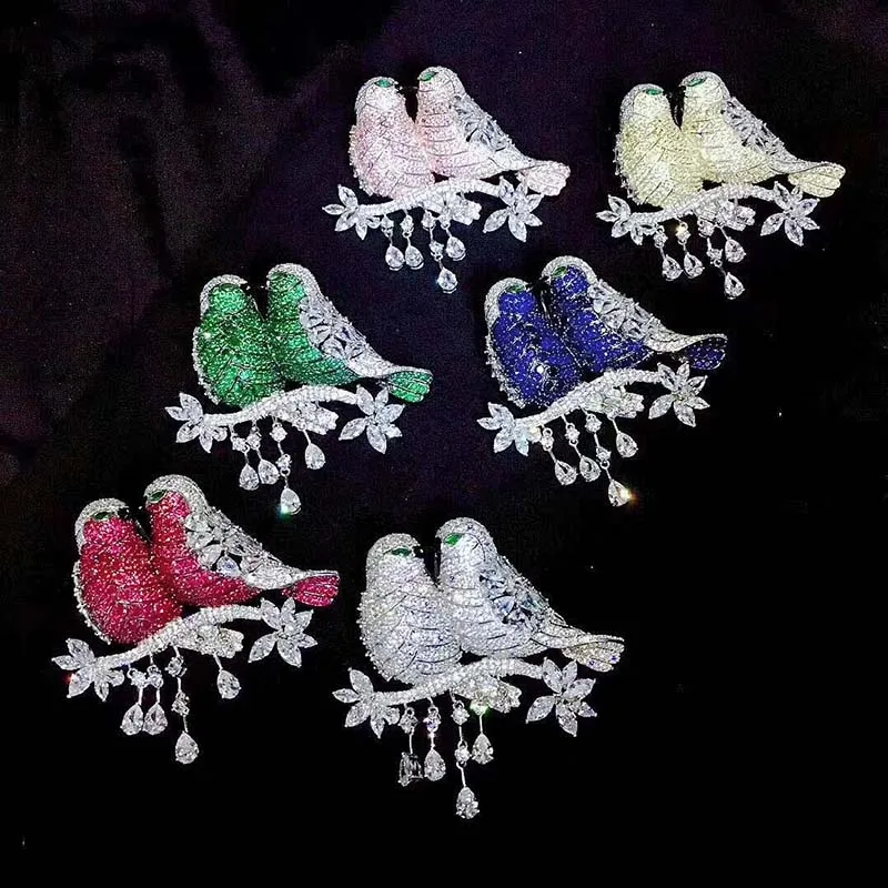 

50x46mm Women's High Quality Classic parrots with CZ brooches, brooches and pendant accessories