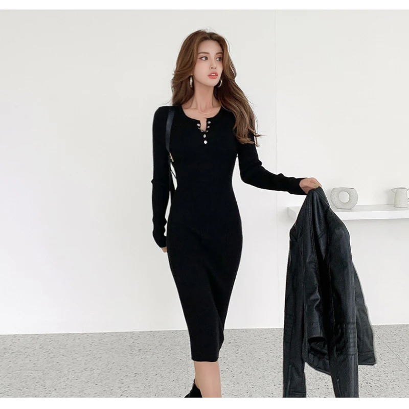 

Korean version of 2020 classic retro buttons autumn and winter long slim bag hip bottoming all-match knitted dress