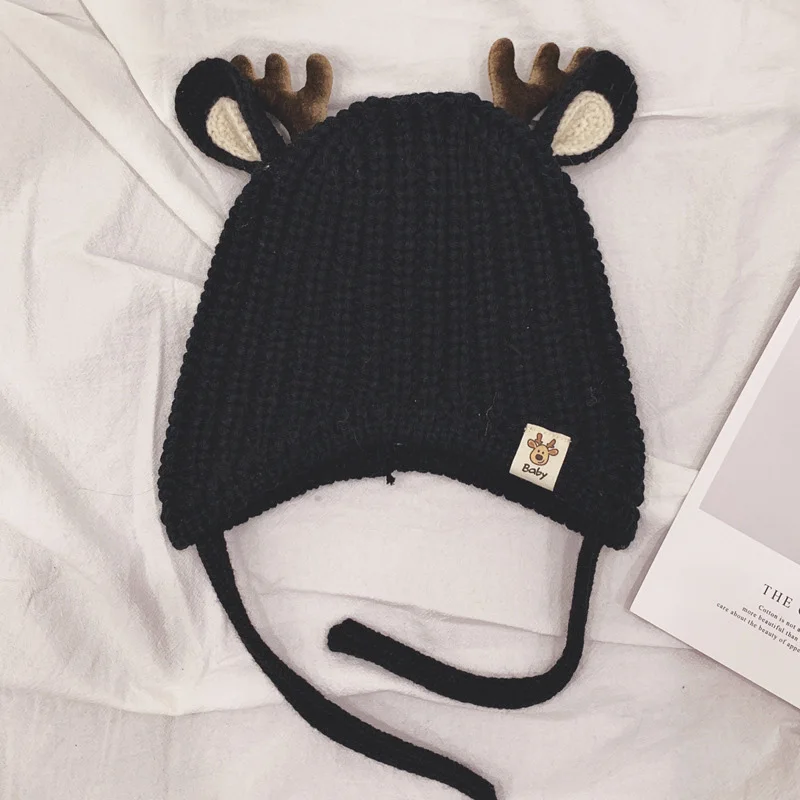 Осенне-зимняя детская трикотажная шапка для детей от 1 до 5 лет, для мальчиков и девочек, защита ушей, рога, вязаная Толстая теплая шапка - Цвет: Черный
