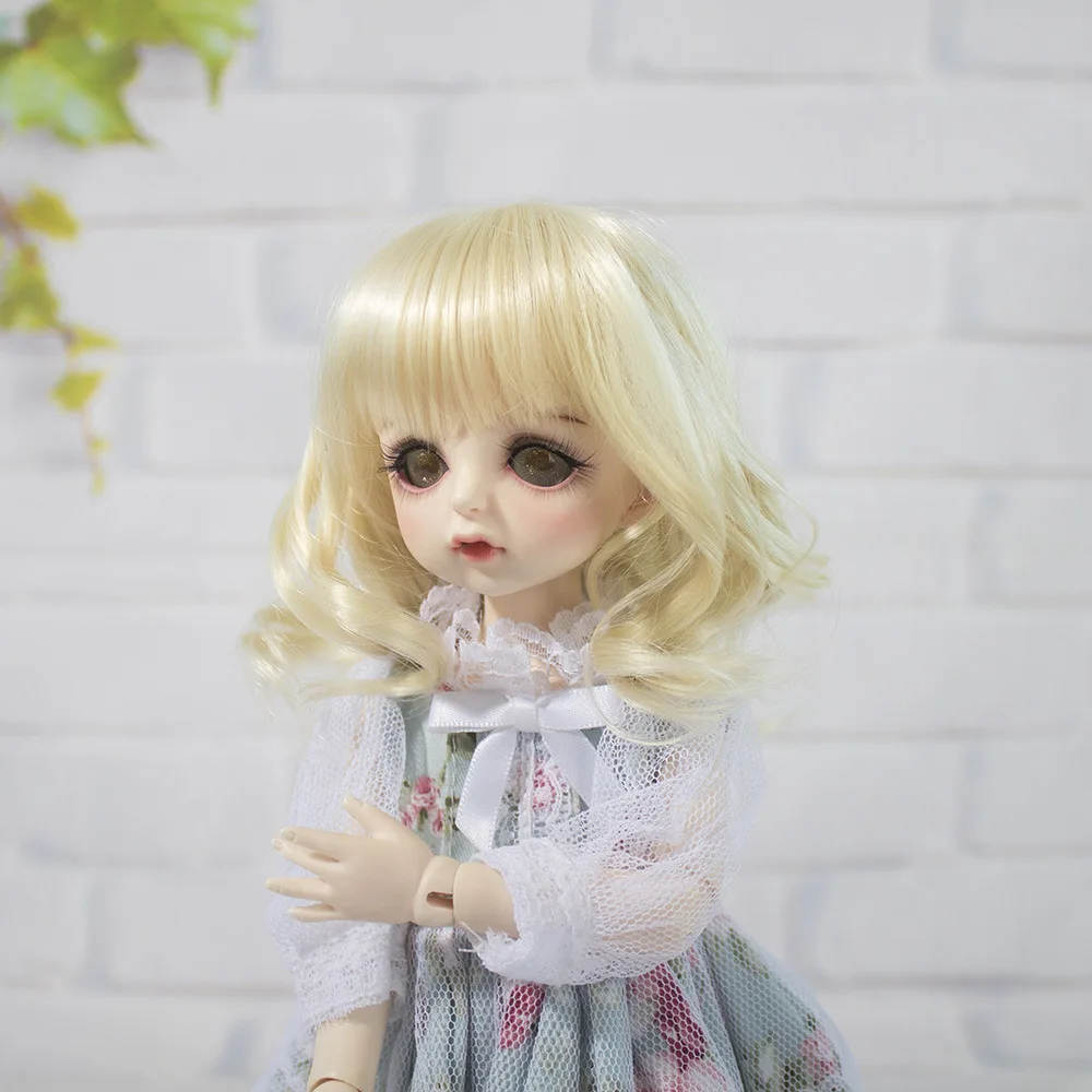 1/3 bjd бледно-Золотое кукла парик из мягкого волокна материал кудрявый парик с короткими волосами jd Кукла аксессуары кукла парик