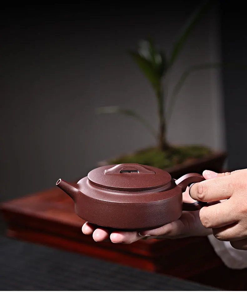 Yixing New Products Yixing Clay Teapot Raw Ore Purple Clay Entirely Handmade for Making Cao Zhigang Weeks Disc Tea Set Gift Box